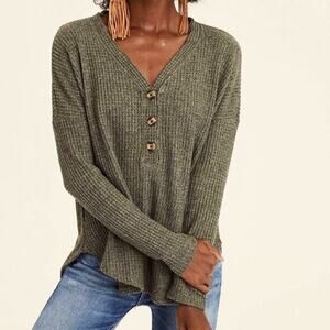 American Eagle Outfitters Green Soft & Sexy Plush Waffle Henley Shirt Size S